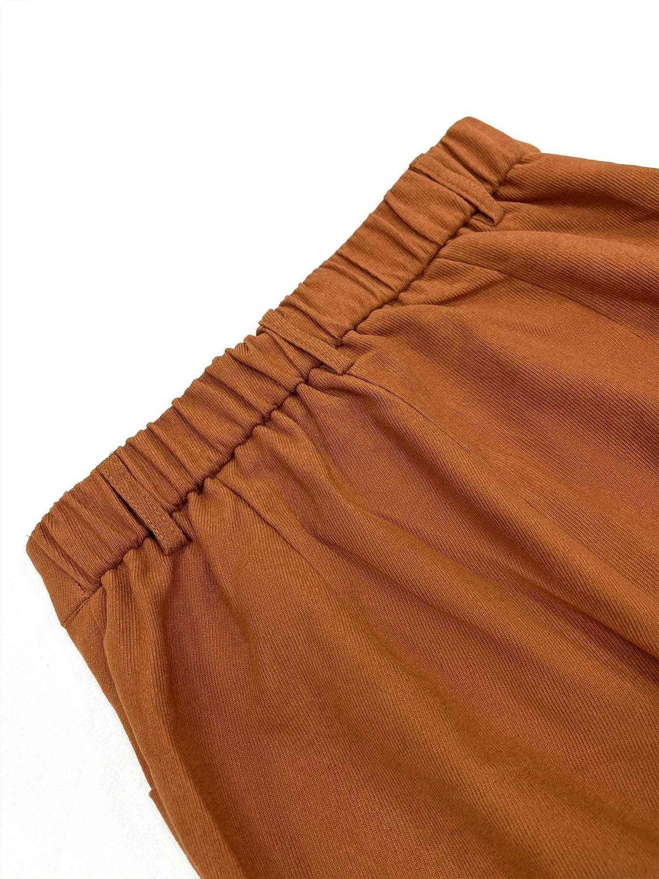 Upgrade your everyday wardrobe with these stylish women’s plain wide leg pants, designed to offer the perfect balance of comfort and modern fashion. Featuring a clea